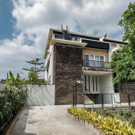 Falcon Suites Whitefield Bangalore Exteriör bild