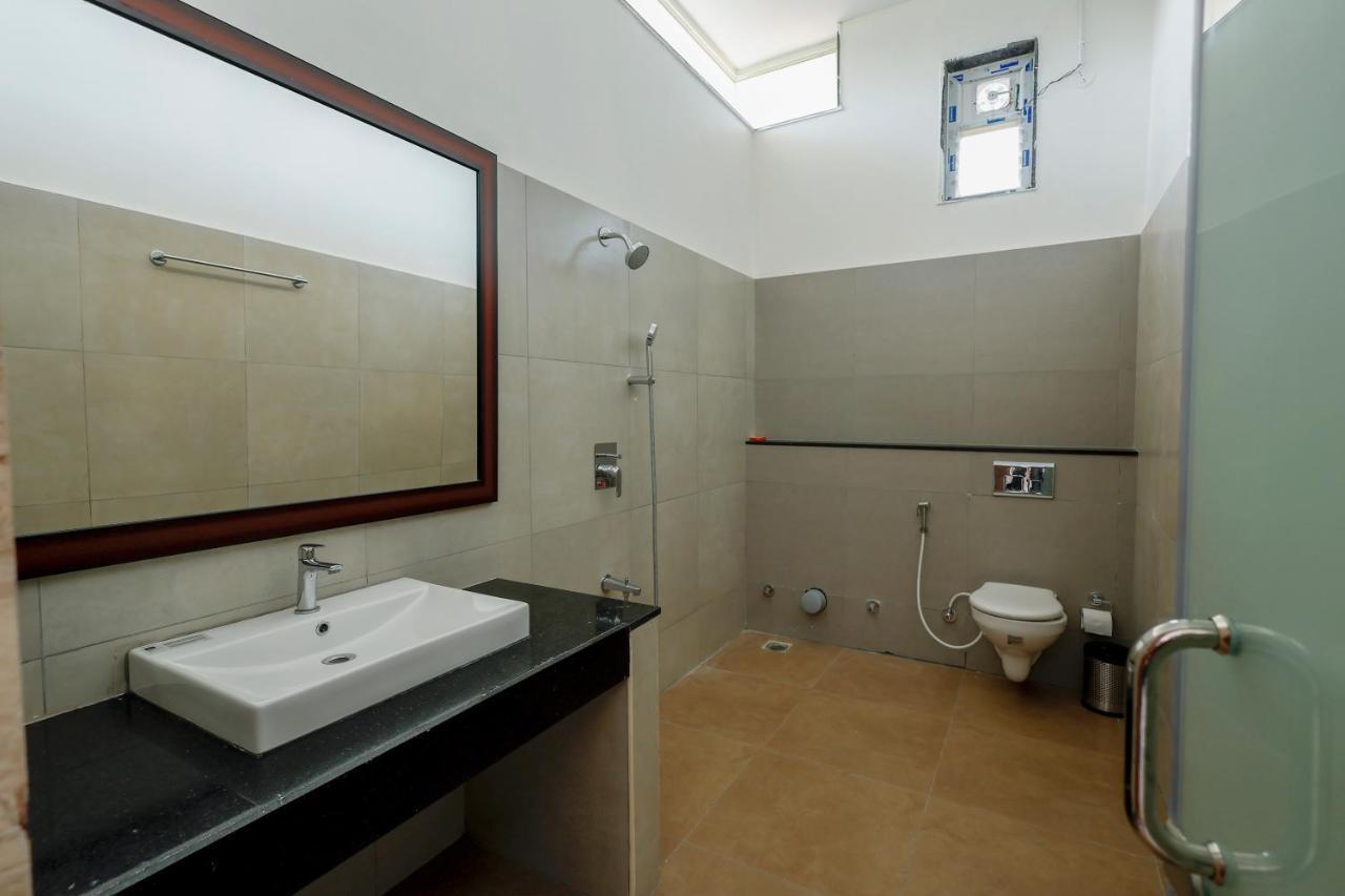 Falcon Suites Whitefield Bangalore Exteriör bild